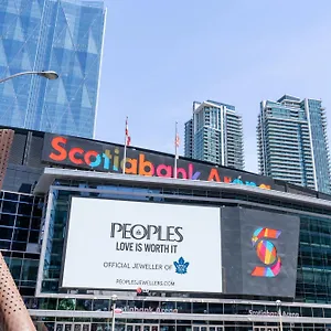 Aparthotel Beautiful Modern Luxurious Scotiabank Arena, Toronto